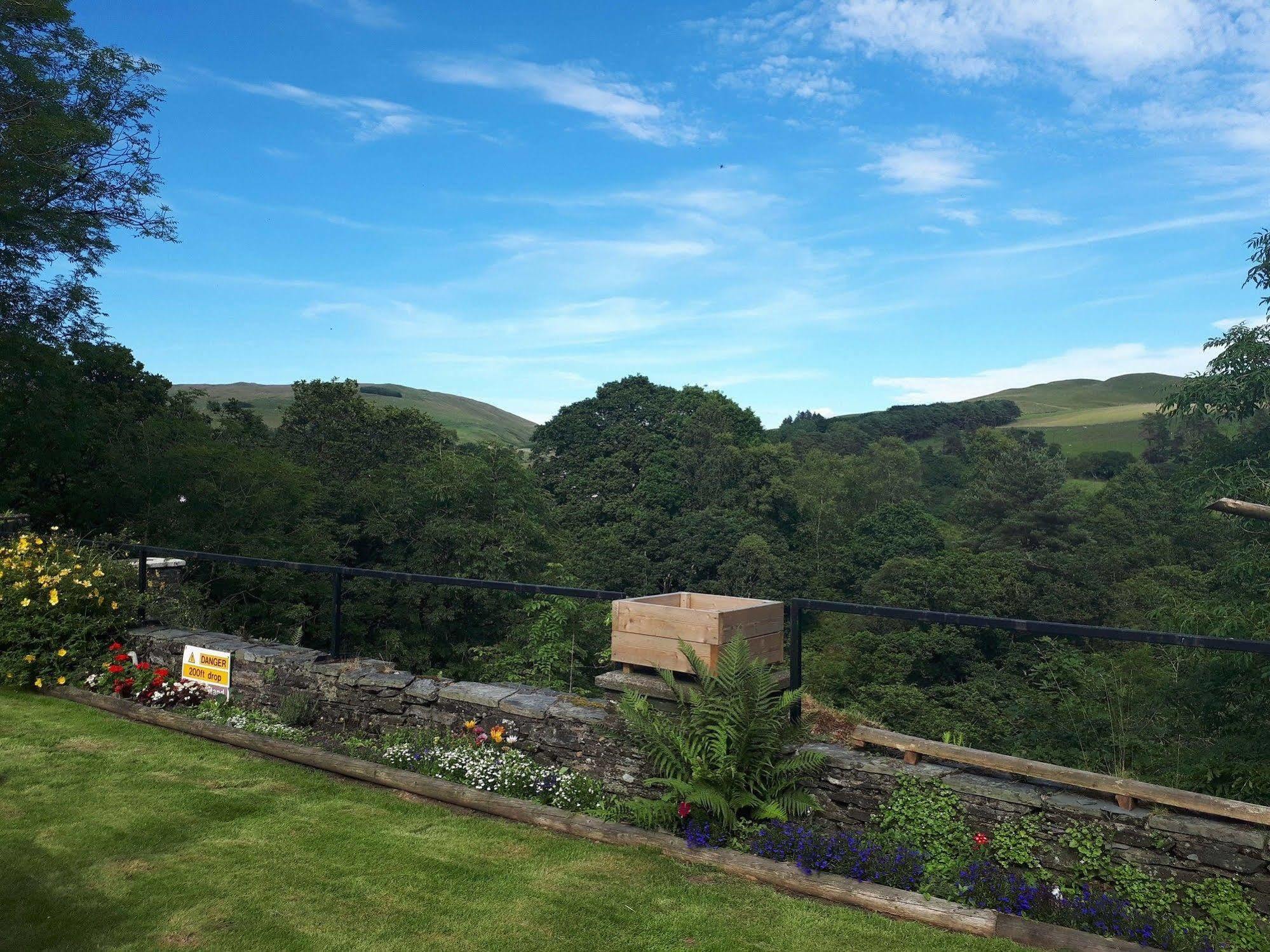 The George Borrow Hotel Ponterwyd Exteriör bild
